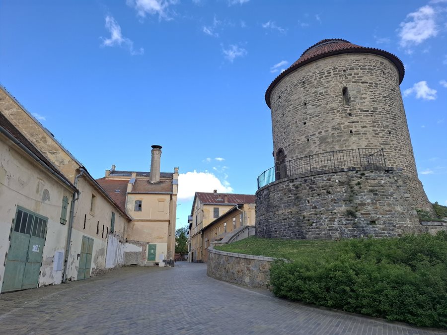 Rotunda van de Heilige Catharina in Znojmo, middeleeuws monument met romaanse fresco’s in Zuid-Moravië.