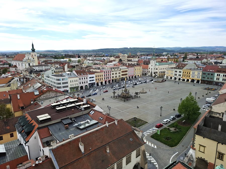Uitzicht vanaf de toren van Kroměříž Uitzicht vanaf de toren van Kroměříž