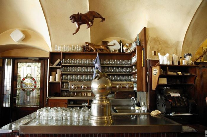 U Zlatého tygra pub in Prague