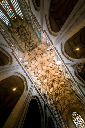 Indrukwekkend plafond in de kathedraal van Kutná Hora ©Ales Otava Photography Interieur St. Barbara Kutna Hora