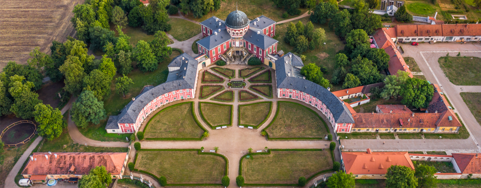 veltrusy kasteel in centraal-bohemen Tsjechië Moldau en Elberoute