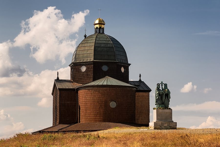 Radhošť Kapel van St. Cyrillus en Methodius ©CCRVM-archief - Martin Peterka Radhost Beskiden Moravië