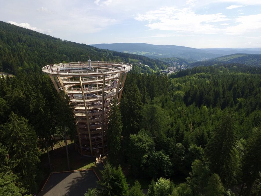 Boomkroonpad in Janske Lazne in het Reuzengebergte