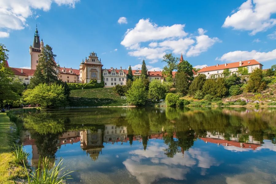 Pruhonice kasteel in Centraal-Bohemen in Tsjechië