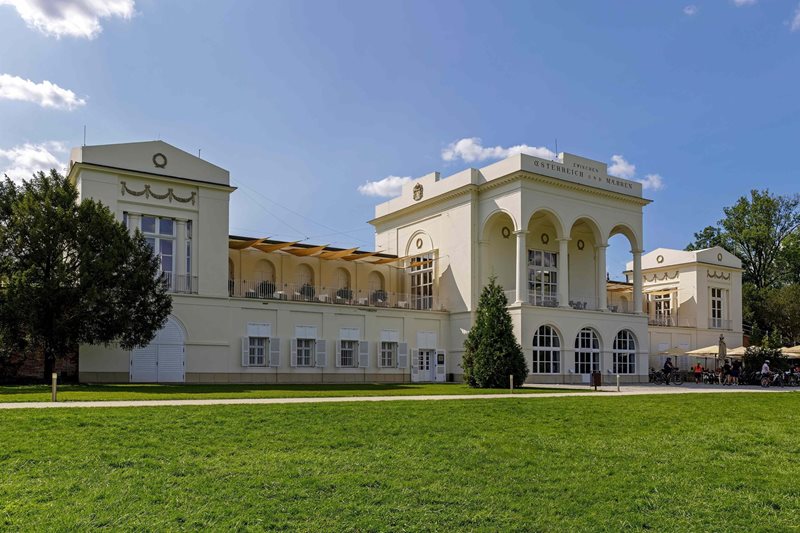 Ruediger Ettl, Shuterstock.com Ruediger Ettl, Shuterstock.com