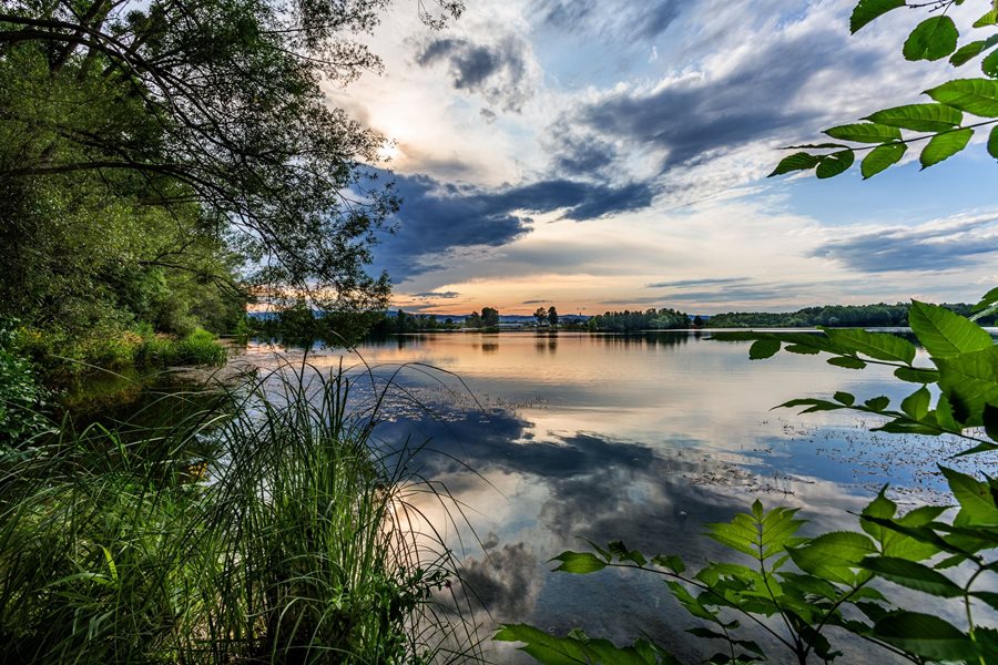 Het natuurzwemmeer Mohelnice in Olomouc ©Daniel Schulz zwemmen moravië Olomouc vakantie meer