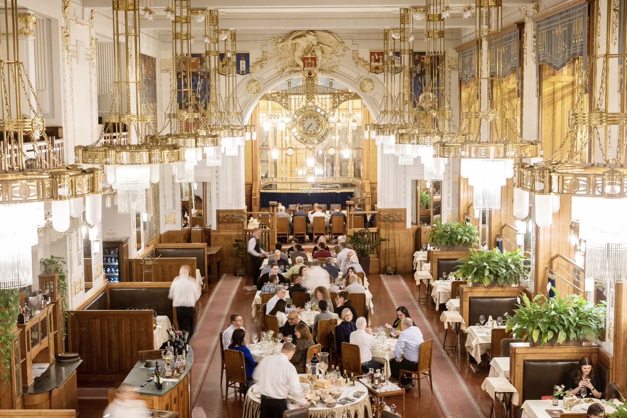 ©Michal Vrba, Vyšehrad 2000 a.s.