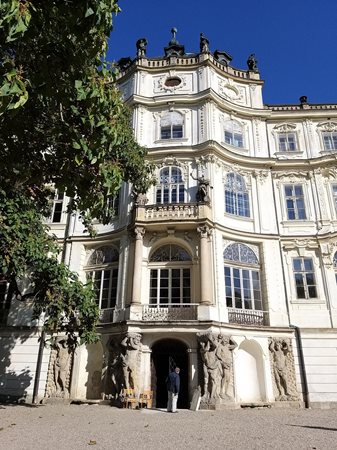 Ploskovice chateau in Noord-Bohemen