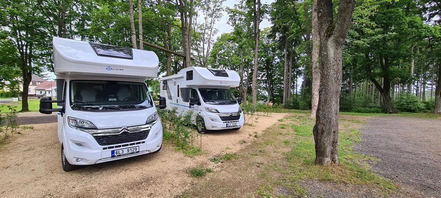 Camperplaats Smržovka in Noord-Bohemen ©Smržovka.cz Kamperen in Noord-Bohemen bij camperplaats Smržovka
