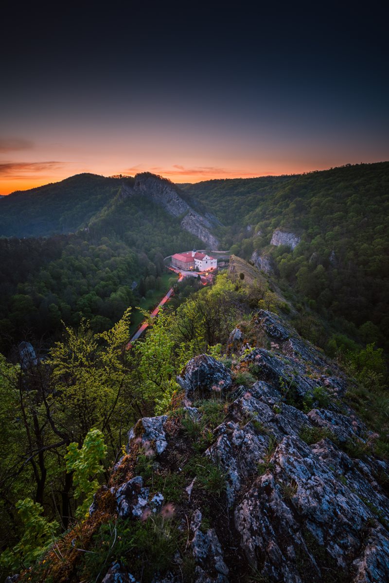 Svatý Jan pod Skalou (Saint John under the Rock) Svatý Jan pod Skalou (Saint John under the Rock)