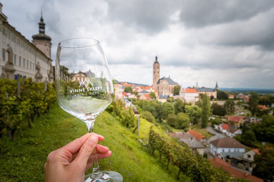 Winetasting in Kutná Hora bij Vinné Sklepy ©Hanka Krejčíková Vinne sklepy Kutna hora winetasting