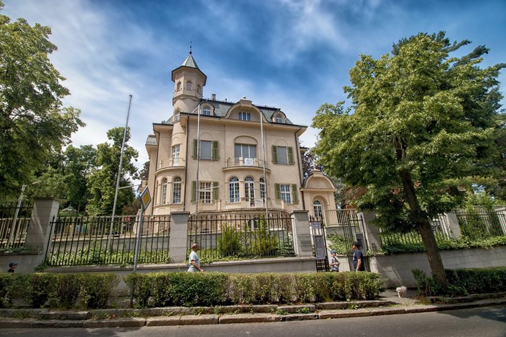 Becher Villa &#xA9;Shutterstock