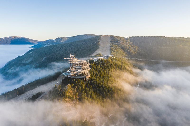 Sky Bridge 721, Dolní Morava