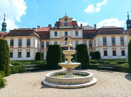 Jemniste chateau barok